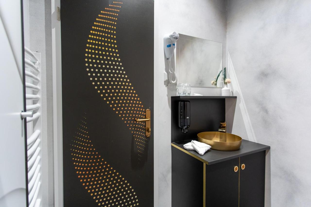 Single Bed in 4-Bed Dormitory Room,1014500182:JPEG